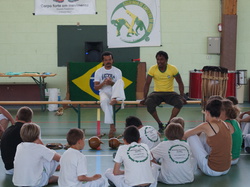  <a style='color: #fff;' href='/uploaded/photo/3eme-bapteme-de-capoeira-ecb-53fbac8938cdd.jpg'>(Télécharger)</a>