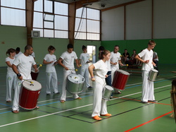  <a style='color: #fff;' href='/uploaded/photo/3eme-bapteme-de-capoeira-ecb-53fbad9a694f3.jpg'>(Télécharger)</a>