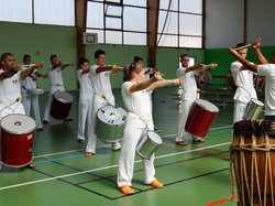  <a style='color: #fff;' href='/uploaded/photo/3eme-bapteme-de-capoeira-ecb-53fbadb7bb09b.jpg'>(Télécharger)</a>