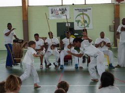  <a style='color: #fff;' href='/uploaded/photo/3eme-bapteme-de-capoeira-ecb-53fbb37b21992.jpg'>(Télécharger)</a>