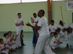  <a style='color: #fff;' href='/uploaded/photo/3eme-bapteme-de-capoeira-ecb-53fbb3834ca41.jpg'>(Télécharger)</a>