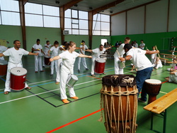  <a style='color: #fff;' href='/uploaded/photo/3eme-bapteme-de-capoeira-ecb-53fbb4b751704.jpg'>(Télécharger)</a>