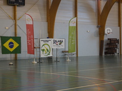  <a style='color: #fff;' href='/uploaded/photo/4-festival-de-capoeira-ecb-jalara-5564dfe1064b8.jpg'>(Télécharger)</a>