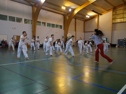  <a style='color: #fff;' href='/uploaded/photo/4-festival-de-capoeira-ecb-jalara-556af5651f216.jpg'>(Télécharger)</a>