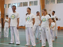  <a style='color: #fff;' href='/uploaded/photo/4-festival-de-capoeira-ecb-jalara-556b374943ddd.jpg'>(Télécharger)</a>