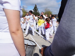  <a style='color: #fff;' href='/uploaded/photo/4-festival-de-capoeira-ecb-jalara-556b61c0e1370.jpg'>(Télécharger)</a>