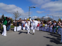  <a style='color: #fff;' href='/uploaded/photo/4-festival-de-capoeira-ecb-jalara-556b6c7d5717d.jpg'>(Télécharger)</a>