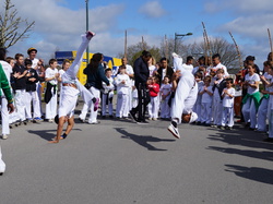  <a style='color: #fff;' href='/uploaded/photo/4-festival-de-capoeira-ecb-jalara-556b767904095.jpg'>(Télécharger)</a>
